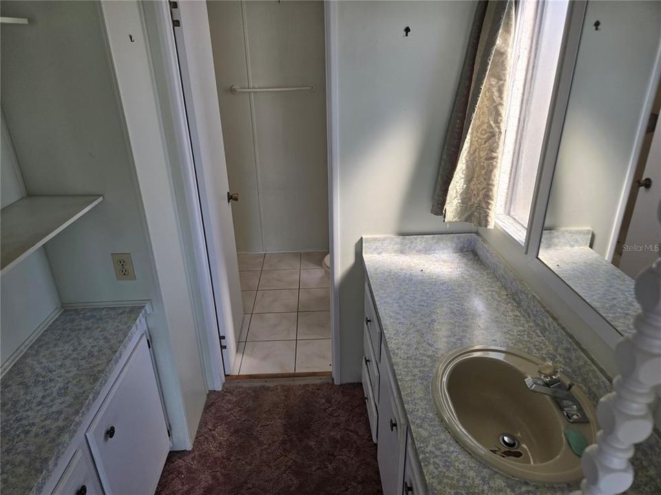 На продажу: $165,000 (2 спален, 2 ванн, 1092 Квадратных фут)