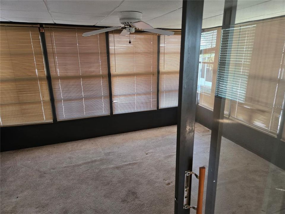 На продажу: $165,000 (2 спален, 2 ванн, 1092 Квадратных фут)