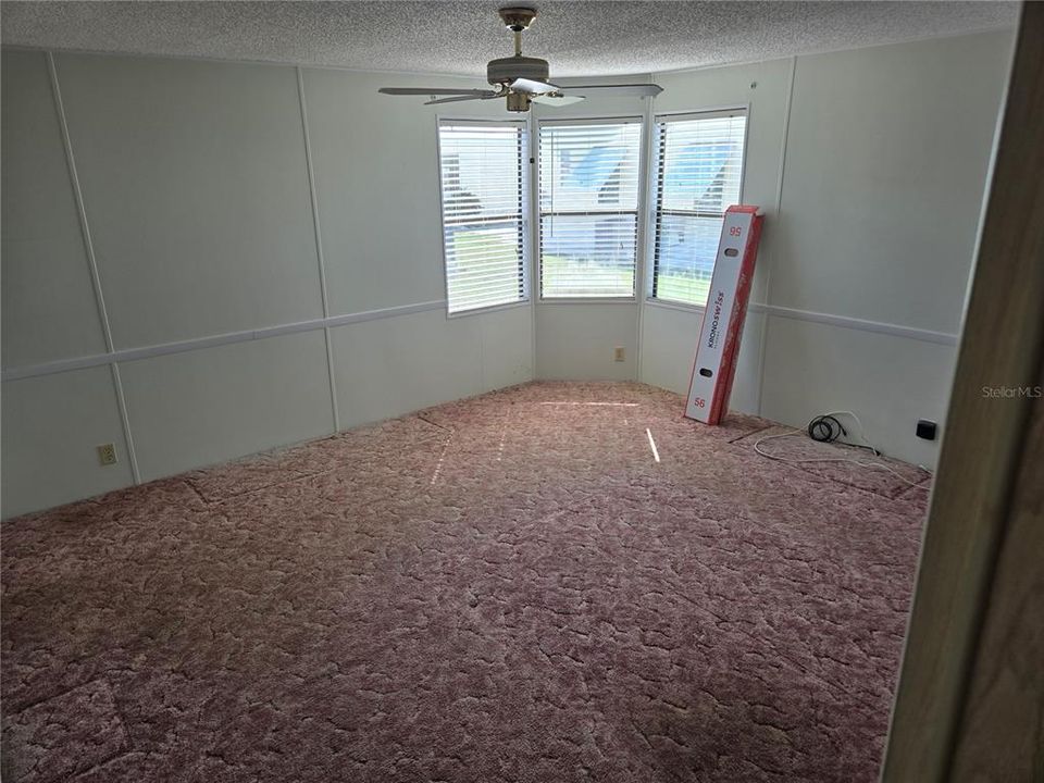 На продажу: $165,000 (2 спален, 2 ванн, 1092 Квадратных фут)