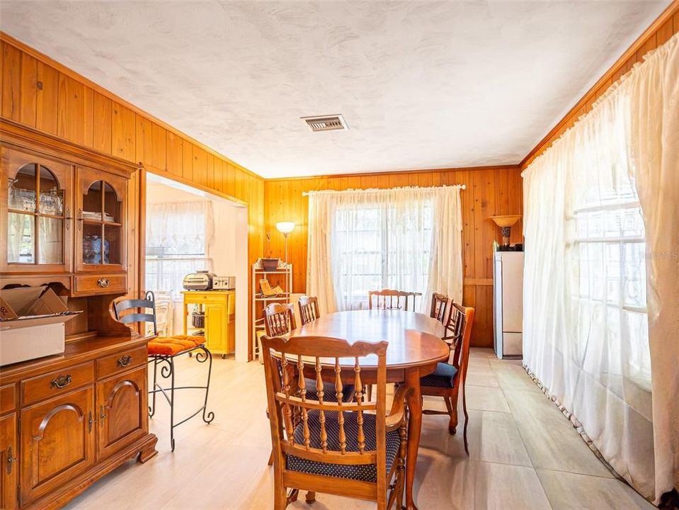 For Sale: $529,000 (5 beds, 2 baths, 1998 Square Feet)