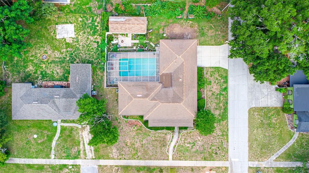 For Sale: $529,000 (5 beds, 2 baths, 1998 Square Feet)