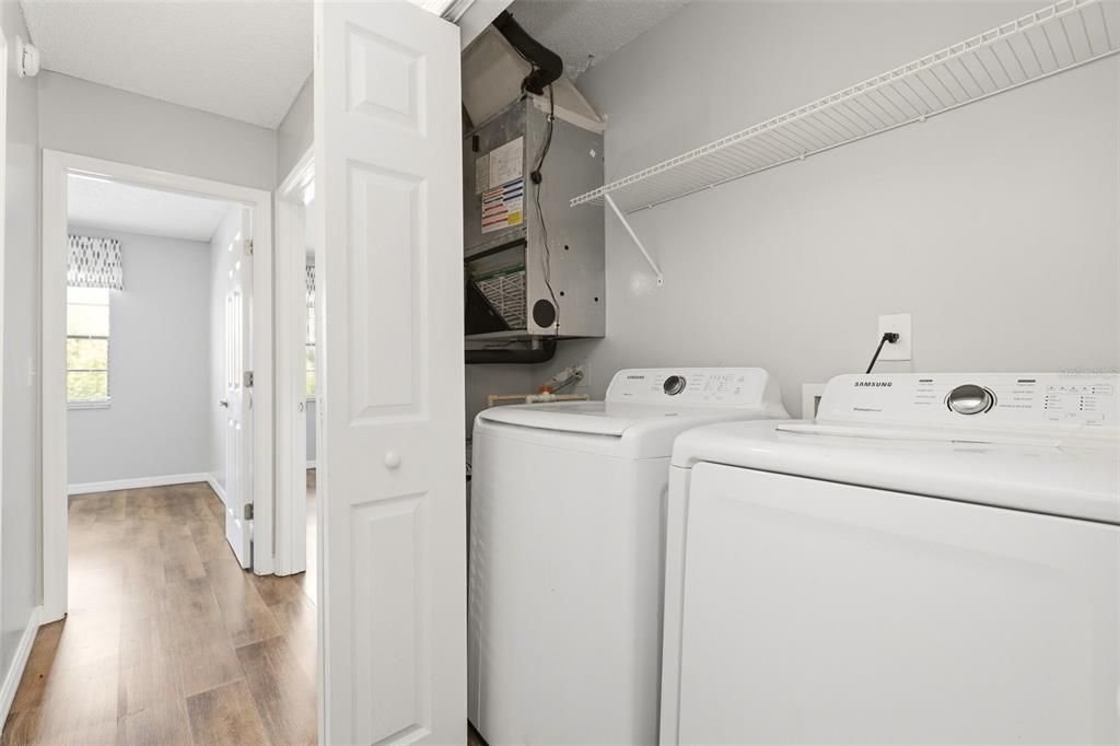 For Rent: $1,595 (2 beds, 1 baths, 907 Square Feet)