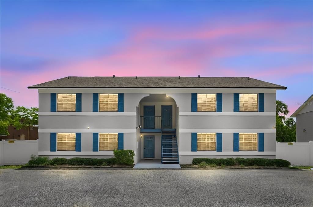 For Rent: $1,595 (2 beds, 1 baths, 907 Square Feet)