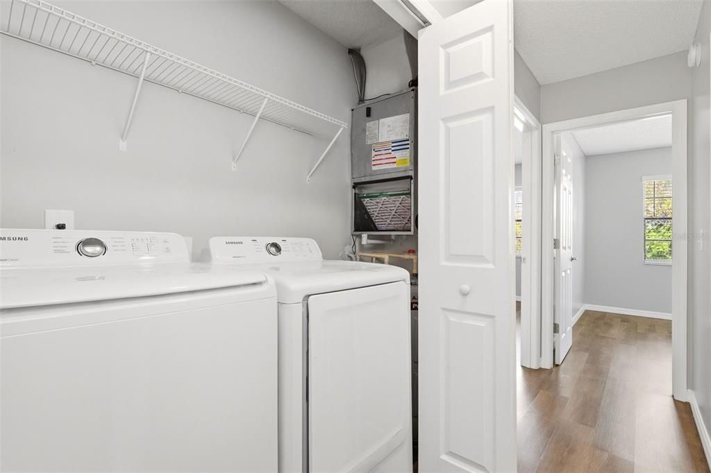 For Rent: $1,595 (2 beds, 1 baths, 907 Square Feet)