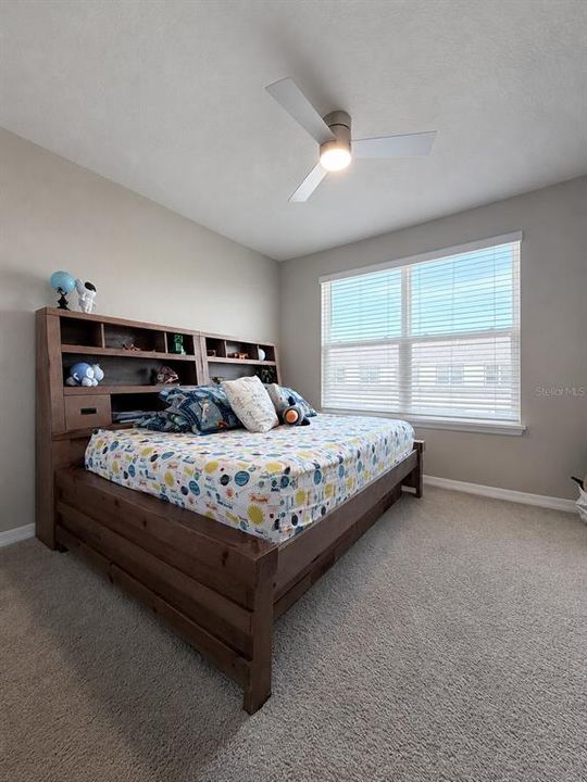For Rent: $2,350 (3 beds, 2 baths, 1705 Square Feet)