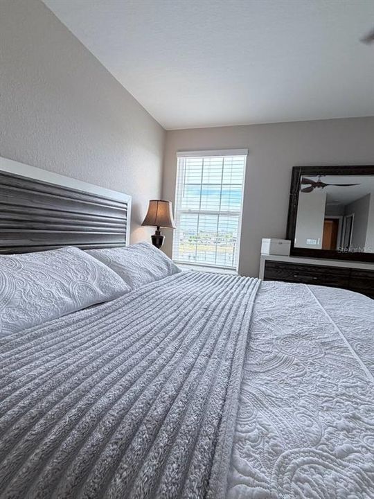 For Rent: $2,350 (3 beds, 2 baths, 1705 Square Feet)