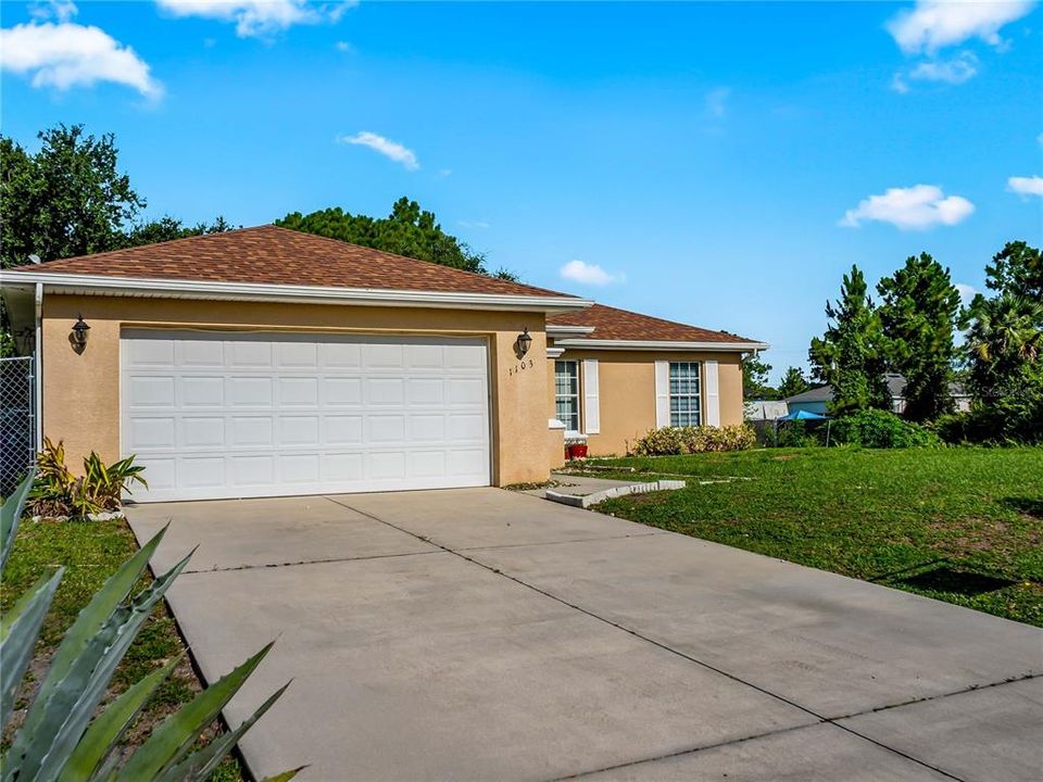 En Venta: $264,998 (3 camas, 2 baños, 1272 Pies cuadrados)