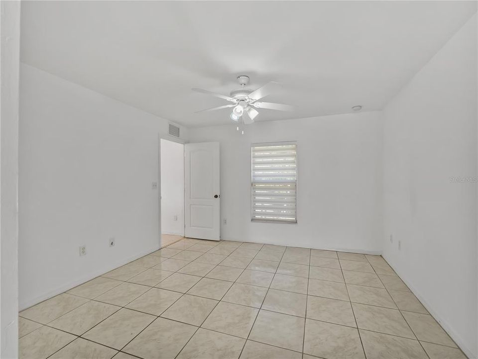 En Venta: $264,998 (3 camas, 2 baños, 1272 Pies cuadrados)