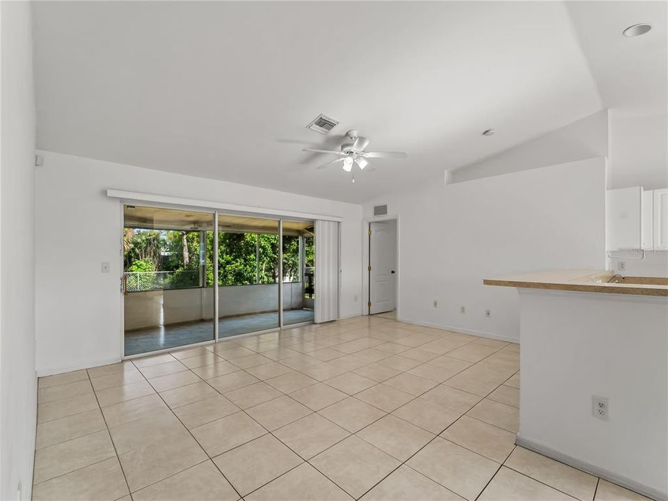 En Venta: $264,998 (3 camas, 2 baños, 1272 Pies cuadrados)