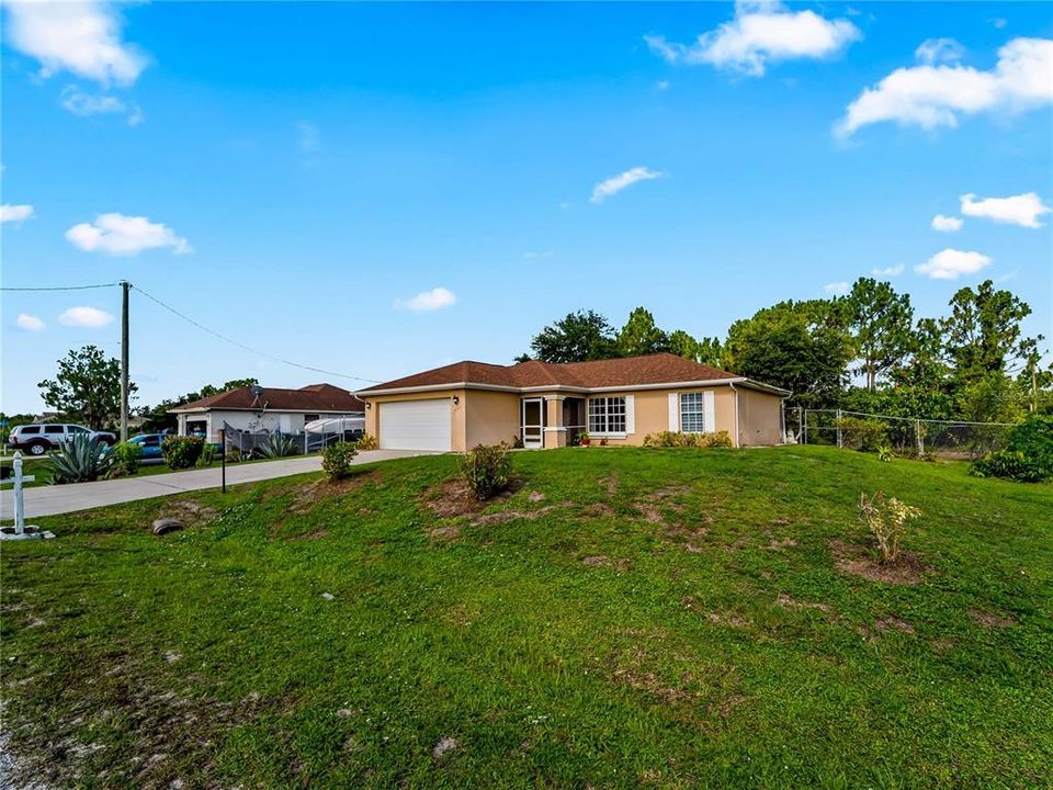 En Venta: $264,998 (3 camas, 2 baños, 1272 Pies cuadrados)