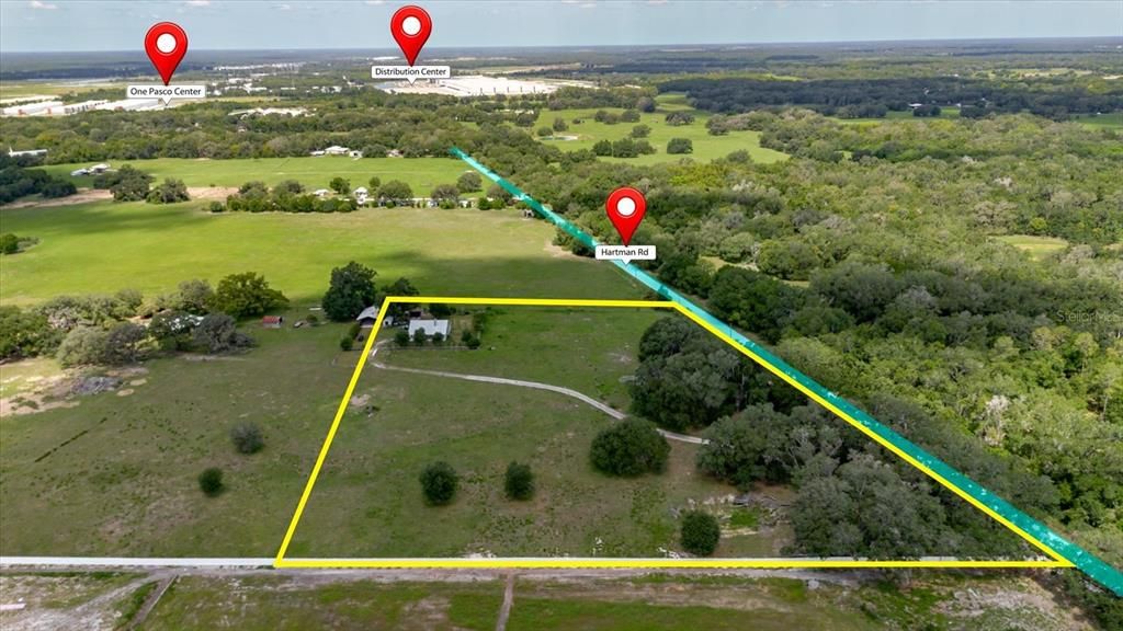 На продажу: $3,295,000 (8.62 acres)
