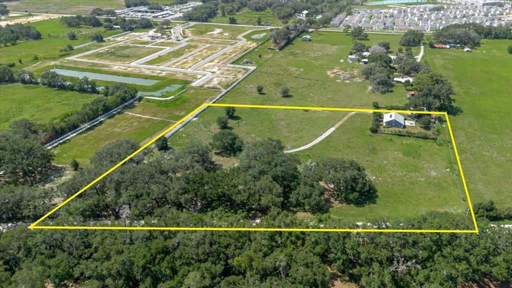 На продажу: $3,295,000 (8.62 acres)