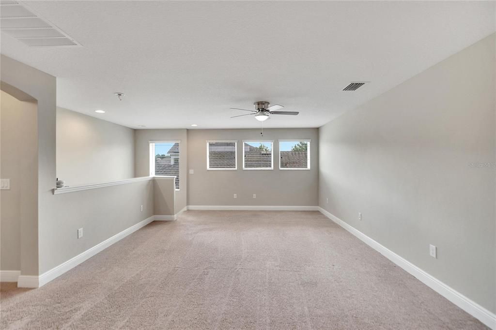 В аренду: $2,950 (4 спален, 2 ванн, 2894 Квадратных фут)