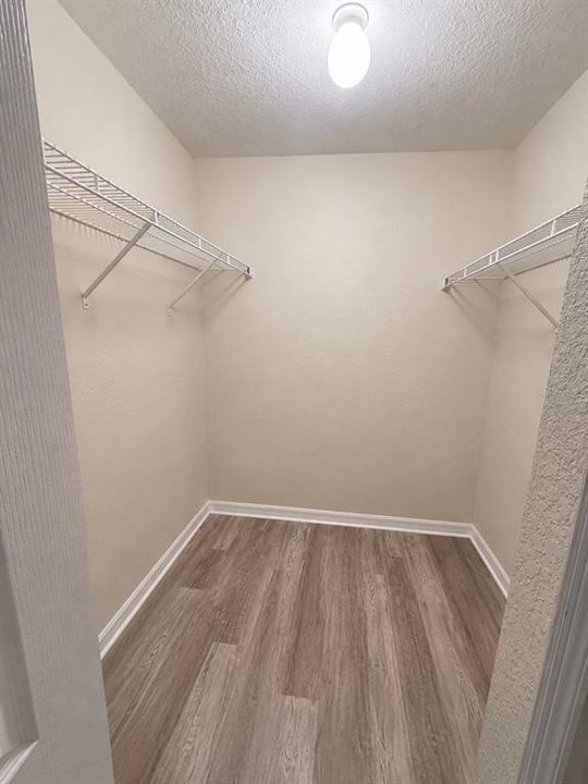 For Sale: $289,900 (3 beds, 2 baths, 1184 Square Feet)