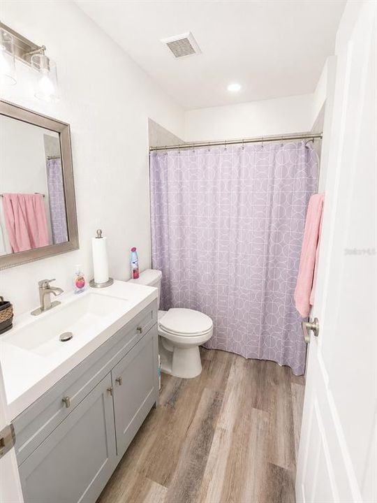 For Sale: $289,900 (3 beds, 2 baths, 1184 Square Feet)