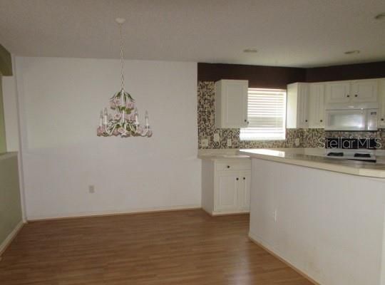 For Sale: $275,000 (2 beds, 2 baths, 1770 Square Feet)