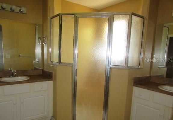 For Sale: $275,000 (2 beds, 2 baths, 1770 Square Feet)