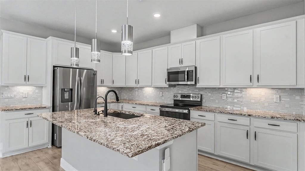 В аренду: $2,895 (4 спален, 3 ванн, 2038 Квадратных фут)