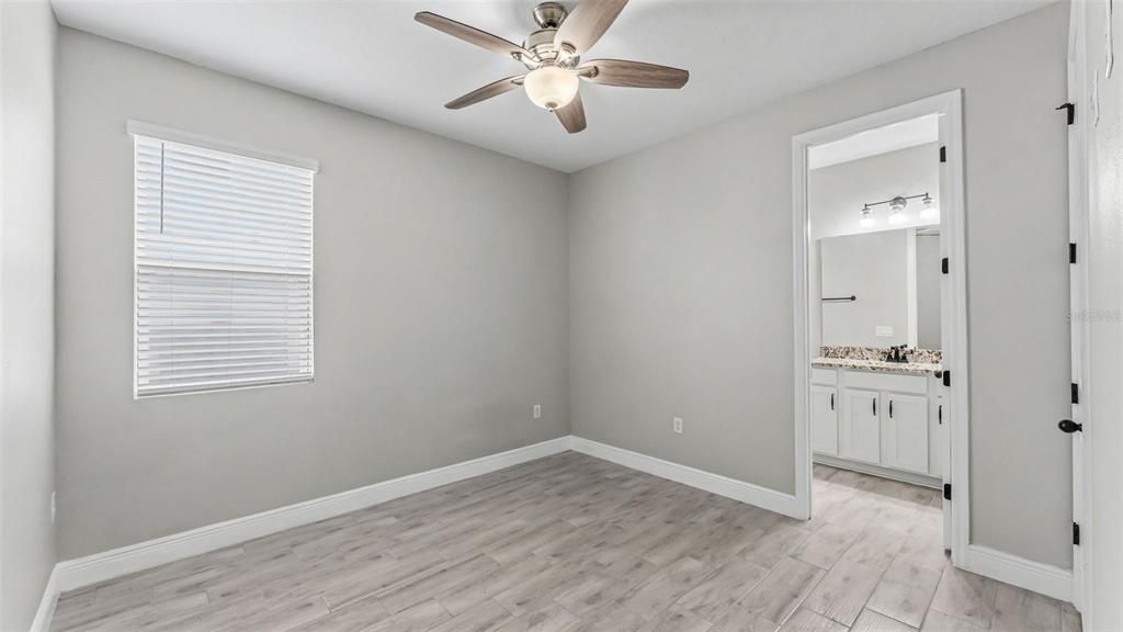 В аренду: $2,895 (4 спален, 3 ванн, 2038 Квадратных фут)