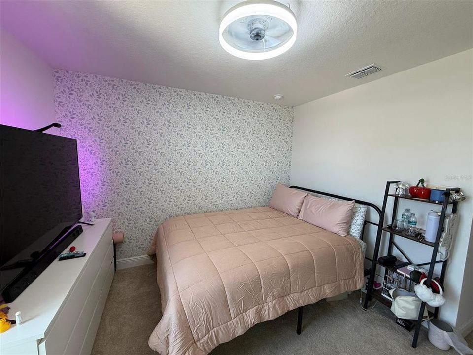 En Venta: $630,000 (5 camas, 3 baños, 2586 Pies cuadrados)