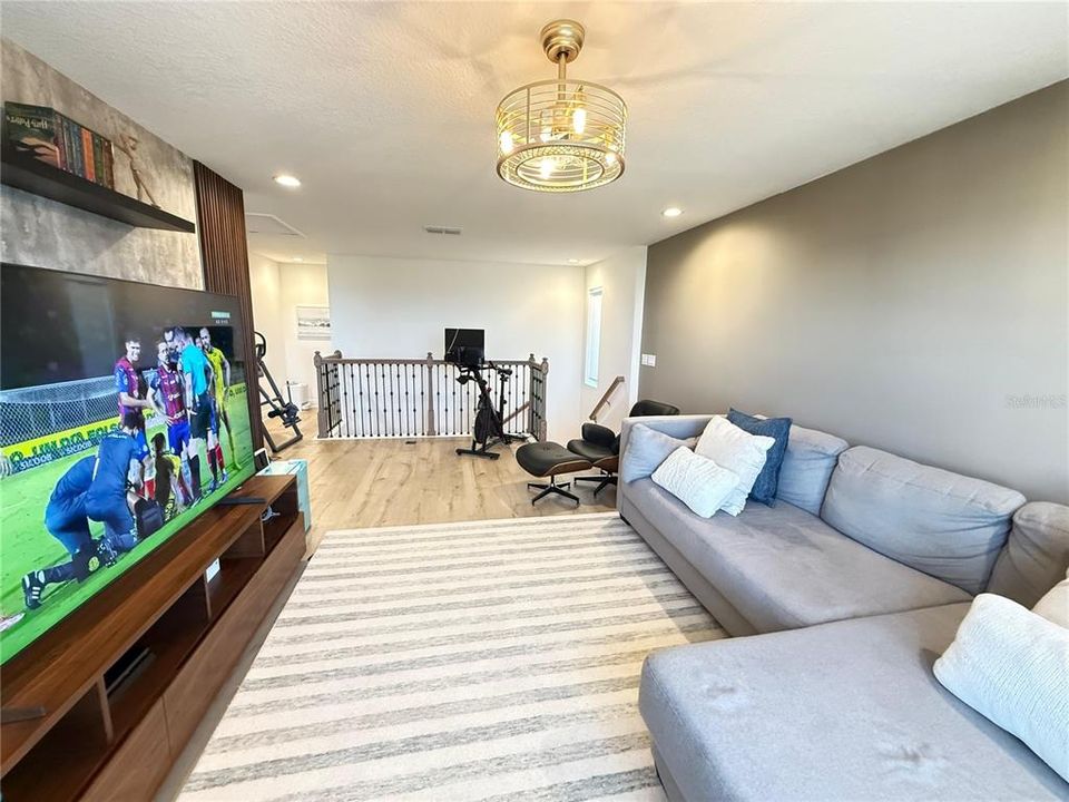 En Venta: $630,000 (5 camas, 3 baños, 2586 Pies cuadrados)