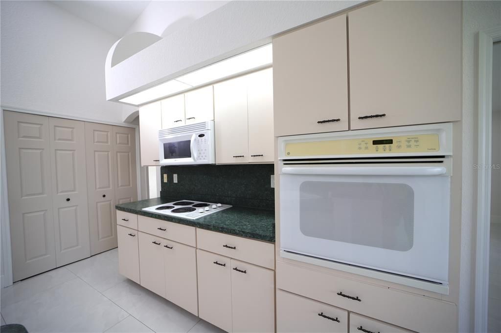 В аренду: $2,200 (3 спален, 2 ванн, 1591 Квадратных фут)
