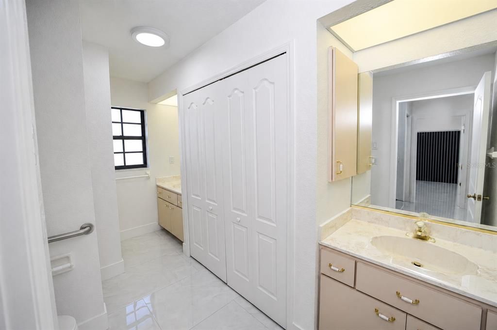 В аренду: $2,200 (3 спален, 2 ванн, 1591 Квадратных фут)