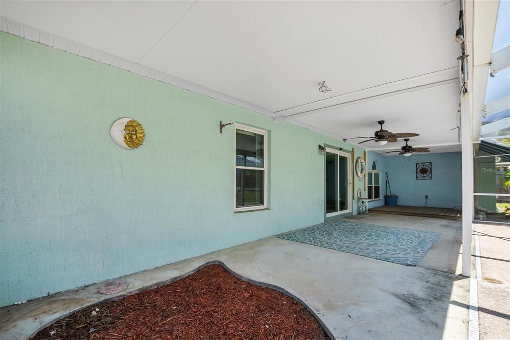 For Sale: $305,000 (4 beds, 2 baths, 1768 Square Feet)