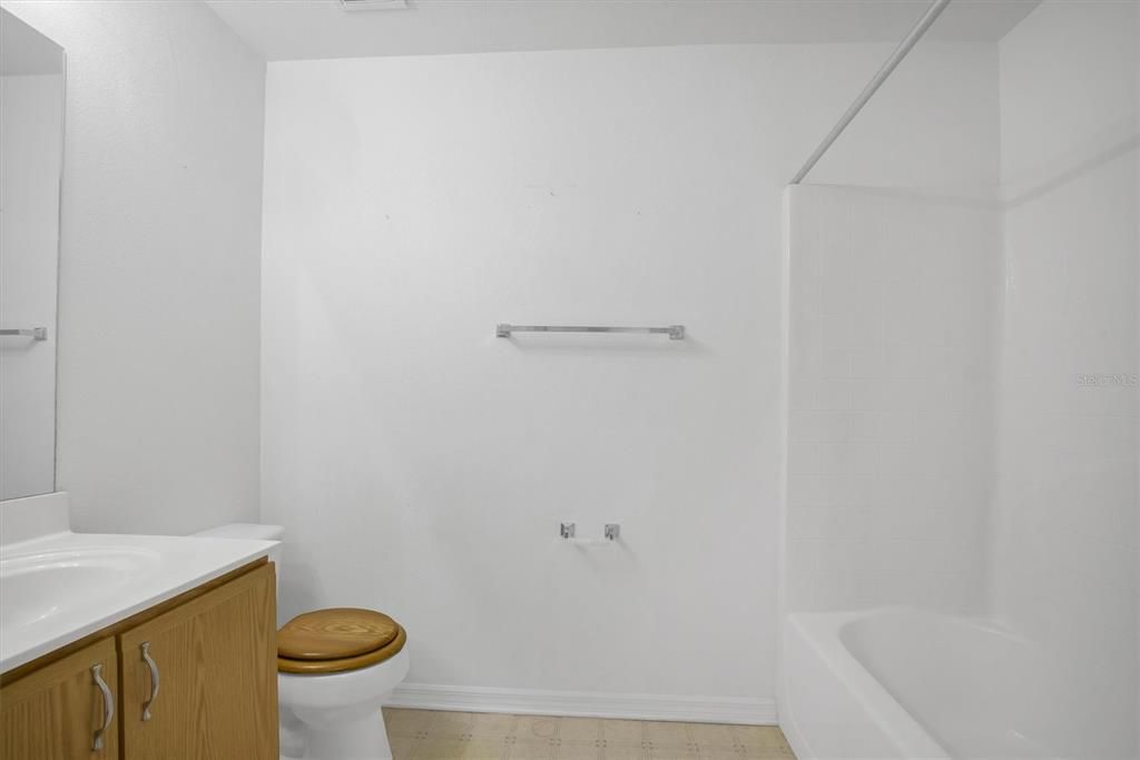 For Sale: $305,000 (4 beds, 2 baths, 1768 Square Feet)