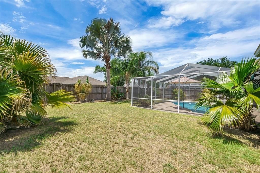 For Sale: $305,000 (4 beds, 2 baths, 1768 Square Feet)