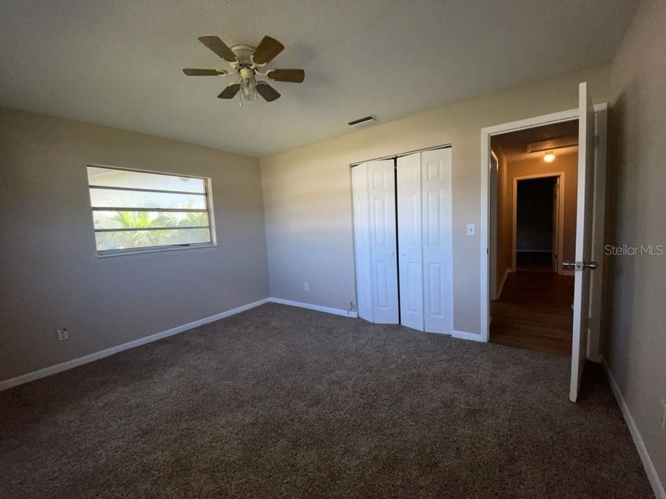 En Venta: $235,000 (3 camas, 2 baños, 1617 Pies cuadrados)