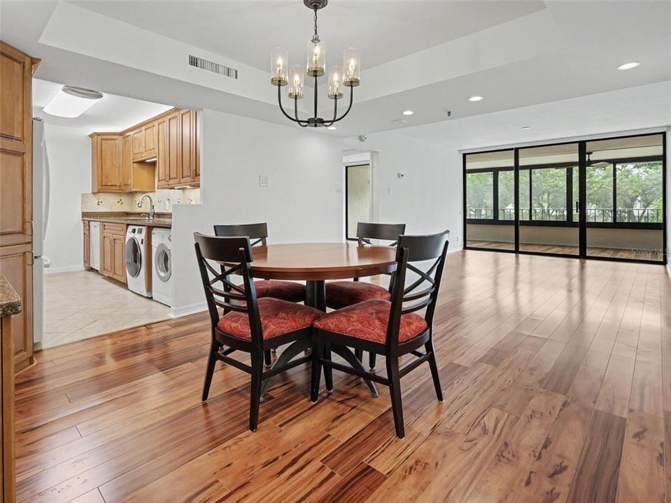 For Rent: $2,400 (2 beds, 2 baths, 1032 Square Feet)