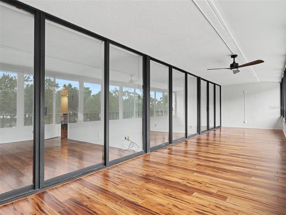For Rent: $2,400 (2 beds, 2 baths, 1032 Square Feet)