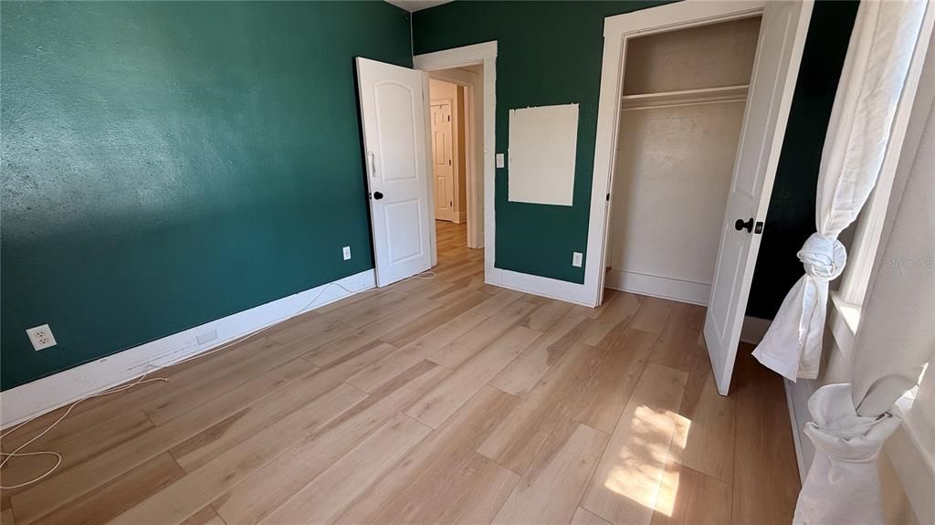 For Rent: $1,700 (2 beds, 1 baths, 660 Square Feet)