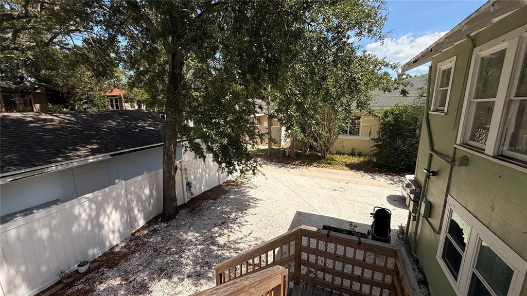 For Rent: $1,700 (2 beds, 1 baths, 660 Square Feet)
