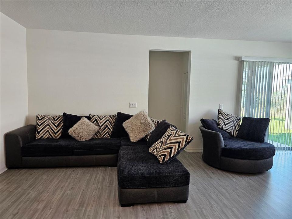En Renta: $2,500 (3 camas, 2 baños, 1656 Pies cuadrados)