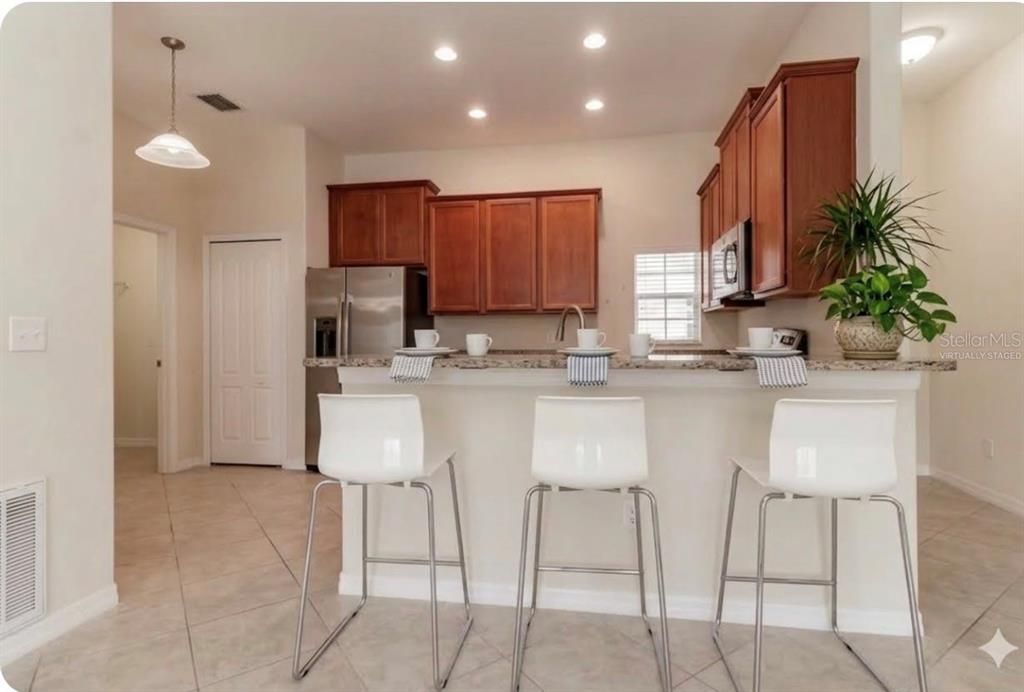 For Sale: $289,900 (3 beds, 2 baths, 1360 Square Feet)