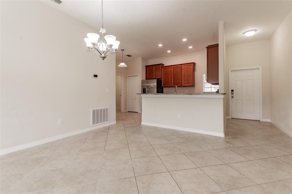 For Sale: $289,900 (3 beds, 2 baths, 1360 Square Feet)