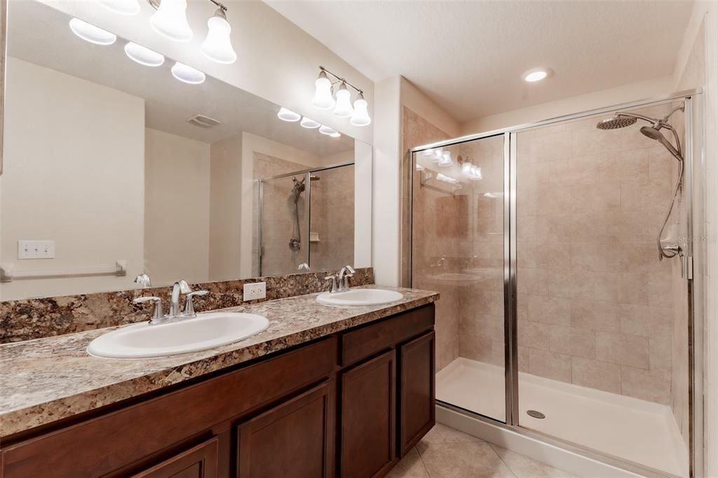 For Sale: $289,900 (3 beds, 2 baths, 1360 Square Feet)