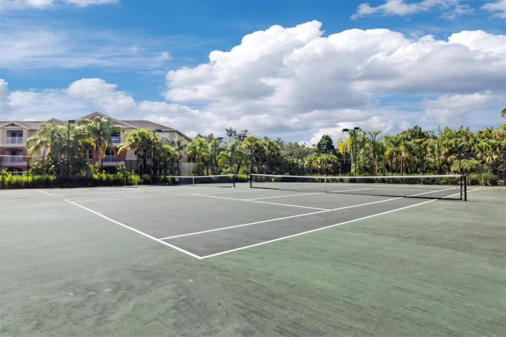 For Rent: $1,750 (2 beds, 2 baths, 975 Square Feet)