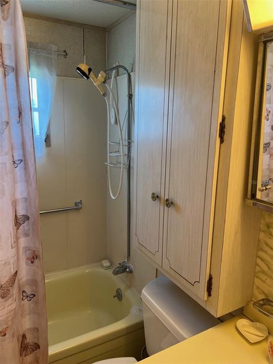 For Sale: $29,500 (1 beds, 1 baths, 420 Square Feet)