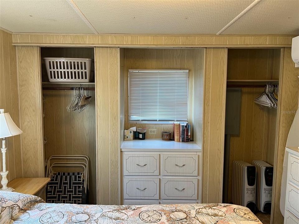 For Sale: $29,500 (1 beds, 1 baths, 420 Square Feet)