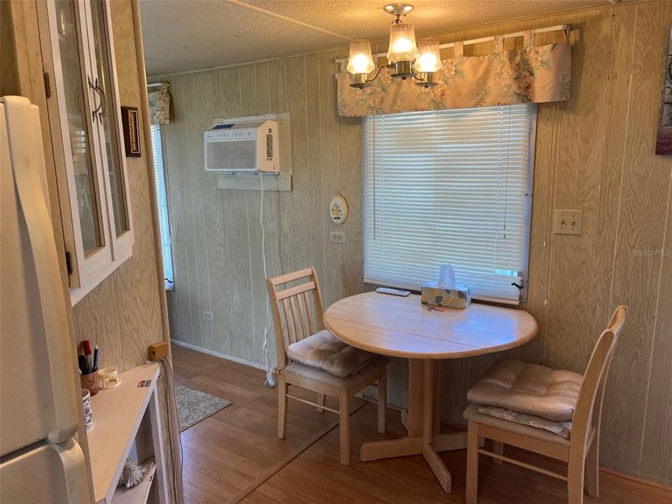 For Sale: $29,500 (1 beds, 1 baths, 420 Square Feet)