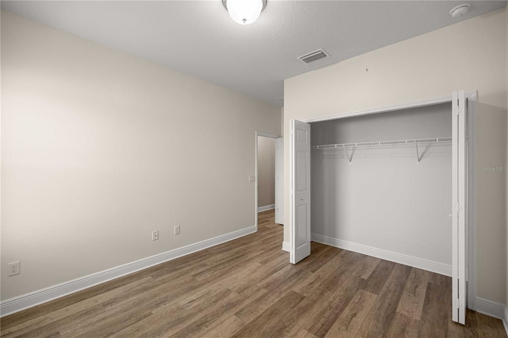 For Sale: $299,900 (4 beds, 2 baths, 1865 Square Feet)
