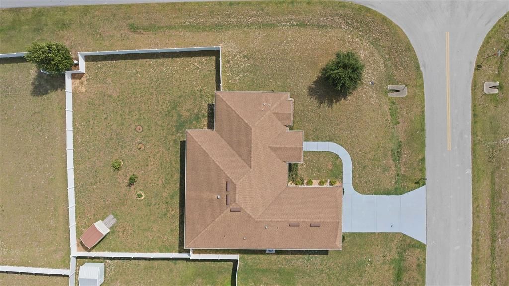 For Sale: $299,900 (4 beds, 2 baths, 1865 Square Feet)