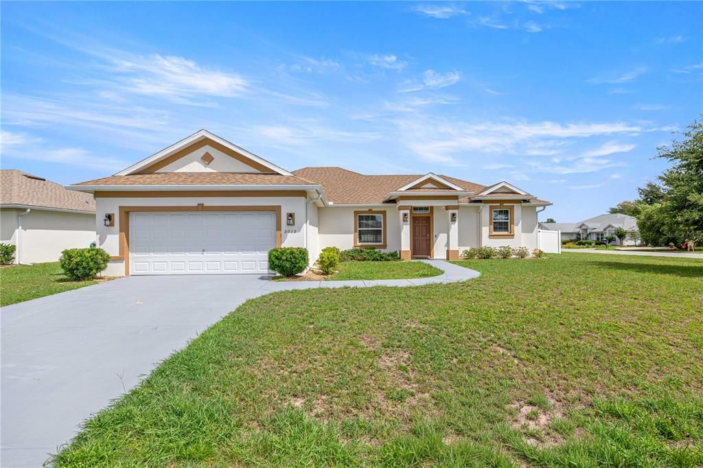 For Sale: $299,900 (4 beds, 2 baths, 1865 Square Feet)