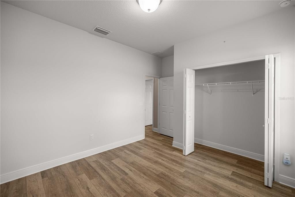 For Sale: $299,900 (4 beds, 2 baths, 1865 Square Feet)