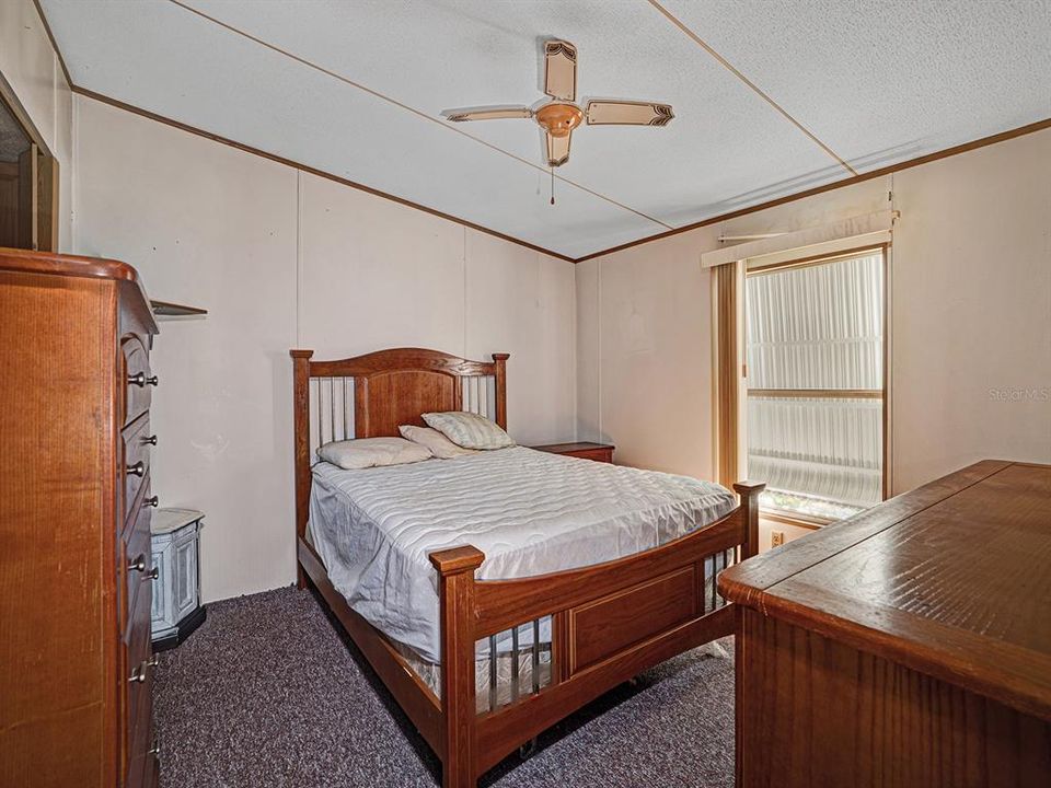 For Sale: $90,000 (2 beds, 2 baths, 960 Square Feet)
