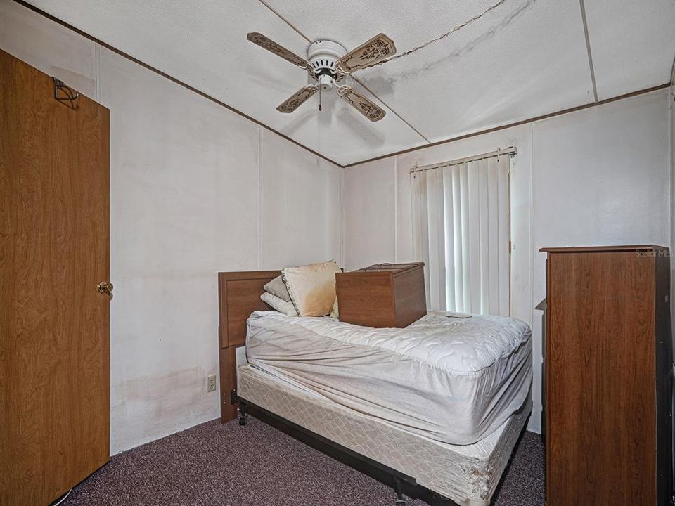For Sale: $90,000 (2 beds, 2 baths, 960 Square Feet)
