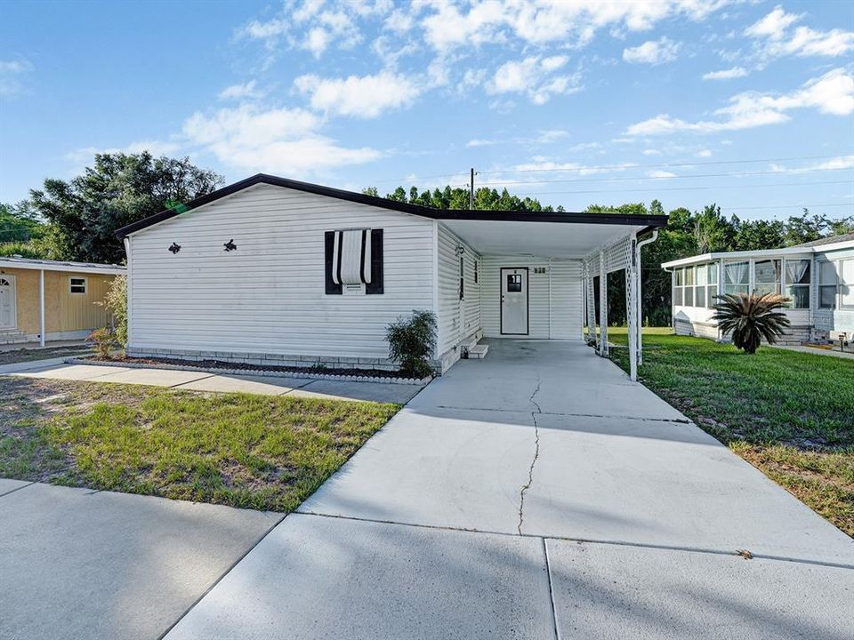 For Sale: $90,000 (2 beds, 2 baths, 960 Square Feet)